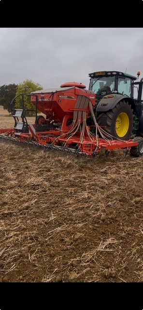 Kuhn Megant 602R - Maquinaria de siembra: foto 1 Kuhn Megant 602R - Maquinaria de siembra: foto 1