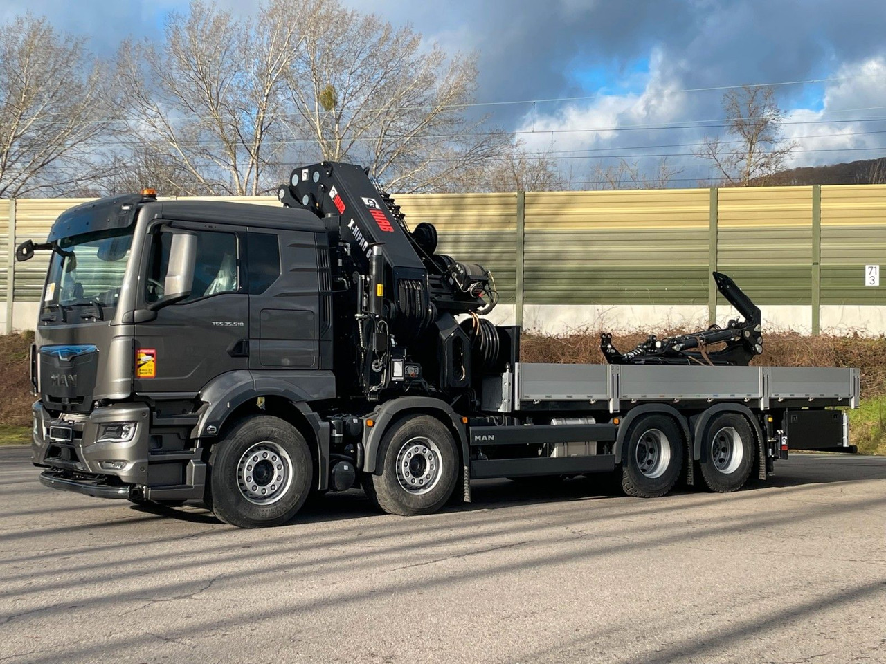 MAN TGS 35.520 8x4 BL HIAB X-HIPRO 658 EP-6 - Camión grúa: foto 1 MAN TGS 35.520 8x4 BL HIAB X-HIPRO 658 EP-6 - Camión grúa: foto 1