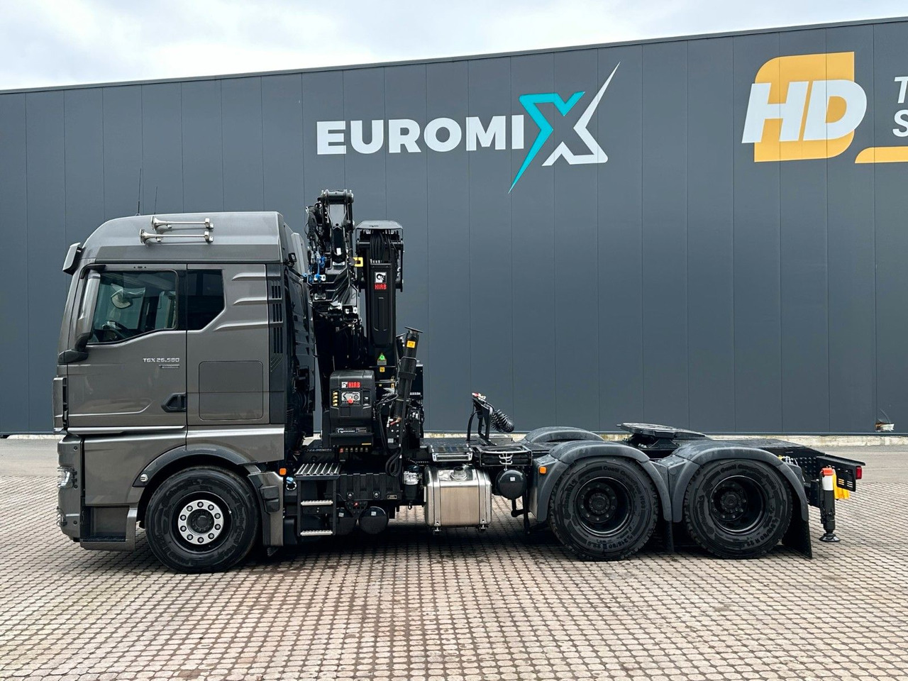 Leasing de  MAN TGX 26.580 6x4 Kran Hiab 302-6 + Jib-4 MAN TGX 26.580 6x4 Kran Hiab 302-6 + Jib-4: foto 9