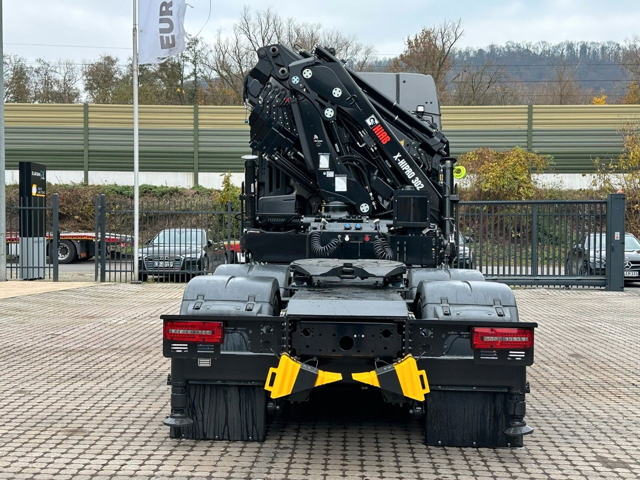 Leasing de  MAN TGX 26.580 6x4 Kran Hiab 302-6 + Jib-4 MAN TGX 26.580 6x4 Kran Hiab 302-6 + Jib-4: foto 11
