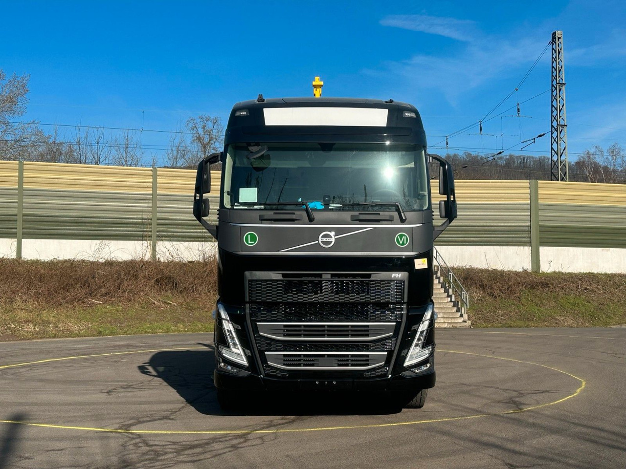 Volvo FH 540 6x4 Abrollkipper Hyva 20-60 - Camión multibasculante, Camión grúa: foto 2 Volvo FH 540 6x4 Abrollkipper Hyva 20-60 - Camión multibasculante, Camión grúa: foto 2