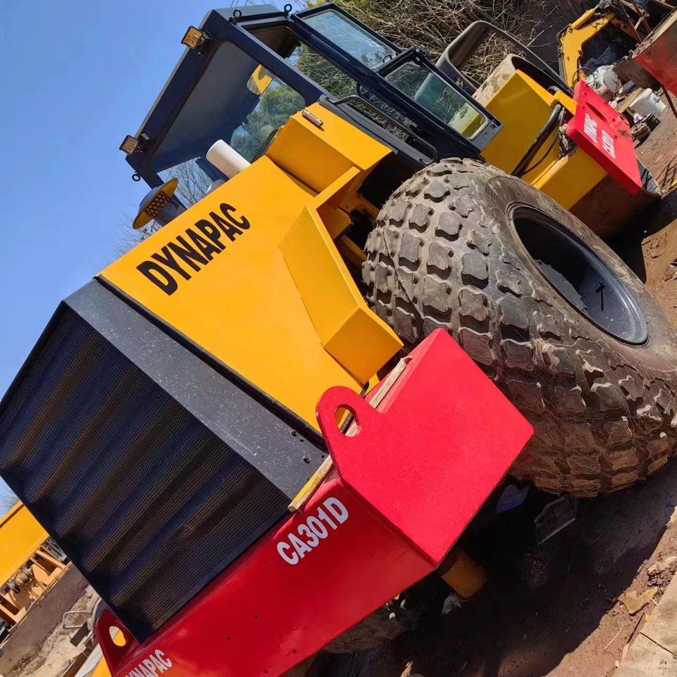 Fast Shipping Superior Quality Used Dynapac CA301D Road Roller Used Vibratory Soil Compactors Strong Power Single Drum Roller - Compactador: foto 1 Fast Shipping Superior Quality Used Dynapac CA301D Road Roller Used Vibratory Soil Compactors Strong Power Single Drum Roller - Compactador: foto 1