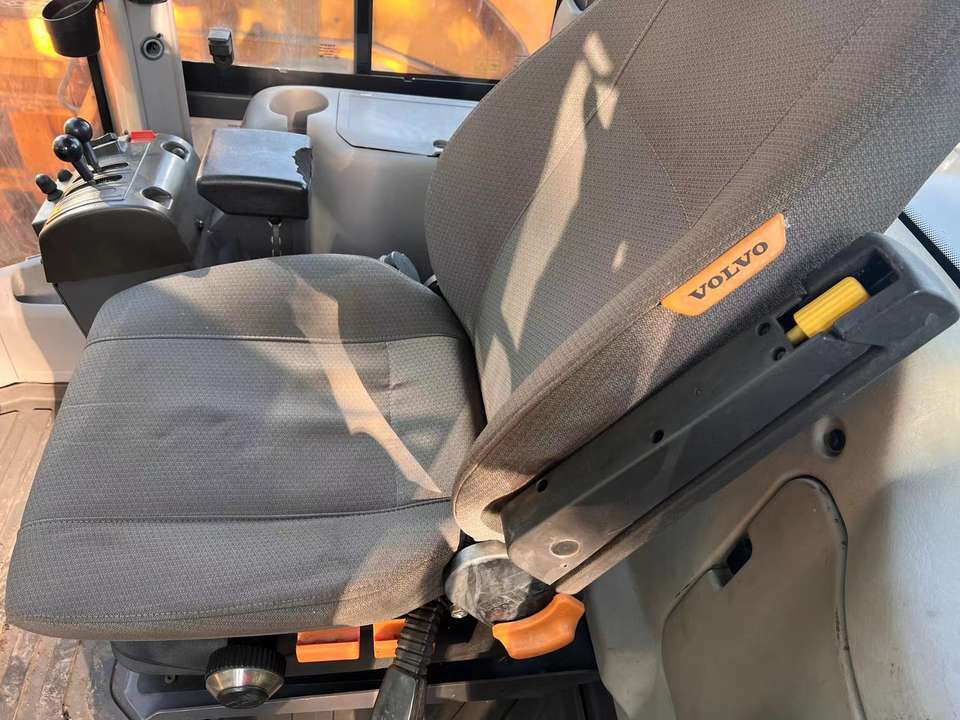 Good Condition Used L120Gz Wheel Loader VOLVO Used VOLVO L120G Loader Used Wheel Loader for Sale - Cargadora de ruedas: foto 3 Good Condition Used L120Gz Wheel Loader VOLVO Used VOLVO L120G Loader Used Wheel Loader for Sale - Cargadora de ruedas: foto 3