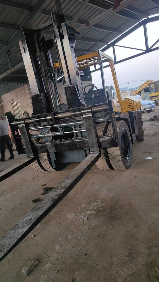High Quality Used TCM 3 Tons Forklift,Heli 5ton 10T diesel Second Hand Forklift ,TCM FD100Z8 Band Forklift Truck - Carretilla elevadora diésel: foto 4 High Quality Used TCM 3 Tons Forklift,Heli 5ton 10T diesel Second Hand Forklift ,TCM FD100Z8 Band Forklift Truck - Carretilla elevadora diésel: foto 4