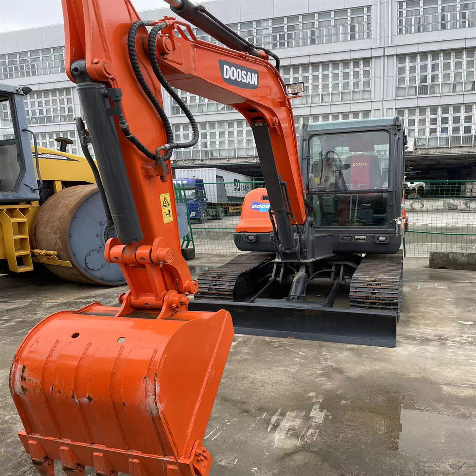 Original Color Used Doosan Dx55 Mini Excavator Used 5 Ton 5.5ton Mini Doosan Excavator for Sale Used Doosan Dx55-9c - Miniexcavadora: foto 2 Original Color Used Doosan Dx55 Mini Excavator Used 5 Ton 5.5ton Mini Doosan Excavator for Sale Used Doosan Dx55-9c - Miniexcavadora: foto 2