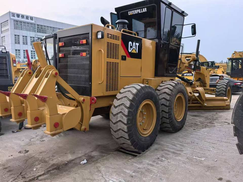 Second Hand Used Construction Machinery Japanese CAT 140G Grader Caterpillar Brand for Sale With Good Condition and Price - Grader: foto 5 Second Hand Used Construction Machinery Japanese CAT 140G Grader Caterpillar Brand for Sale With Good Condition and Price - Grader: foto 5