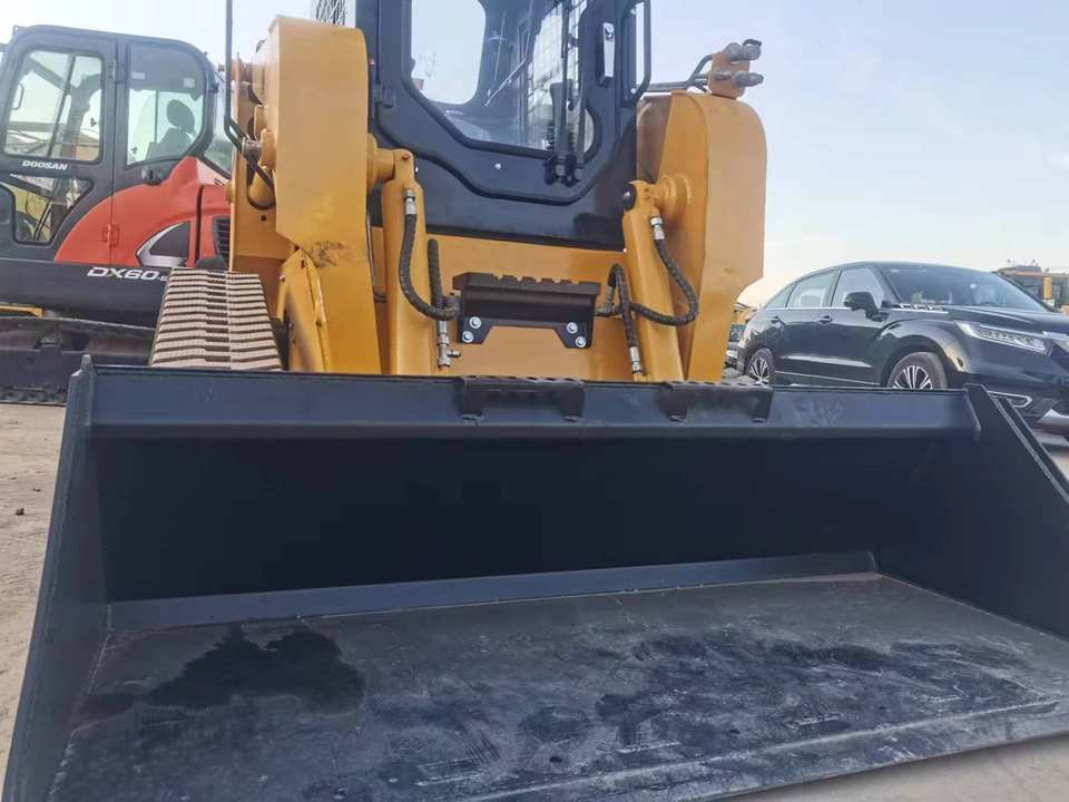Used CAT 277D Skid Steer Loader Construction Machinery Caterpillar Skid Steer Loader - Minicargadora: foto 4 Used CAT 277D Skid Steer Loader Construction Machinery Caterpillar Skid Steer Loader - Minicargadora: foto 4