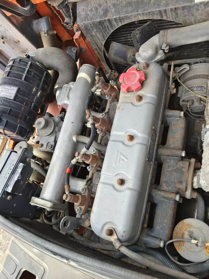 Used Heli 1.5-ton Forklift - Carretilla elevadora diésel: foto 5 Used Heli 1.5-ton Forklift - Carretilla elevadora diésel: foto 5