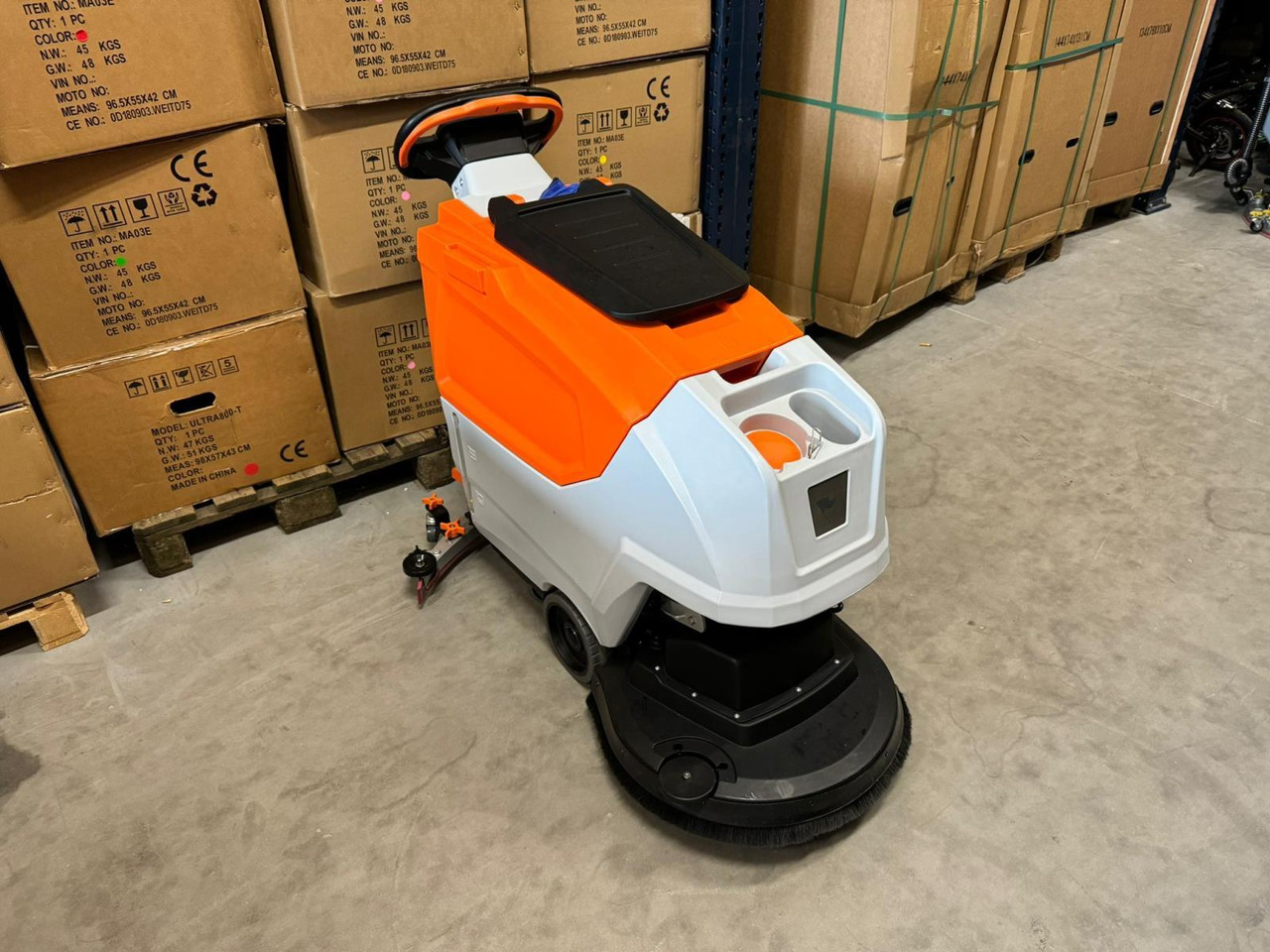 CHANCEE XMD 50/50C VEEGMACHINE NIEUW - Maquinaria de limpieza: foto 1 CHANCEE XMD 50/50C VEEGMACHINE NIEUW - Maquinaria de limpieza: foto 1