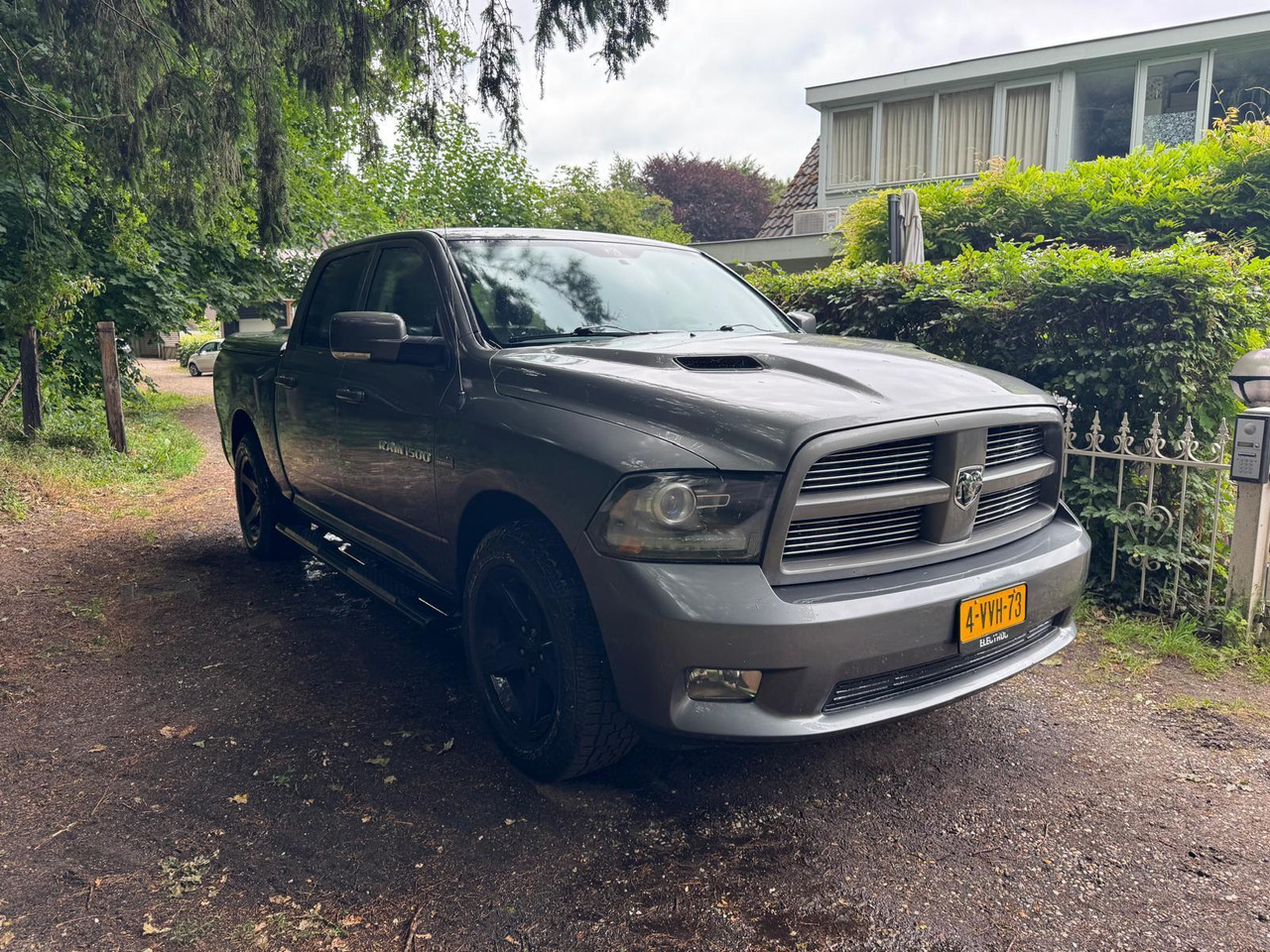 Dodge Ram 1500 5.7 V8 4X4 Crew Cab 5'7 Sport LPG 2012 248.406 km 4-VVH-73 - Pick-up: foto 3 Dodge Ram 1500 5.7 V8 4X4 Crew Cab 5'7 Sport LPG 2012 248.406 km 4-VVH-73 - Pick-up: foto 3