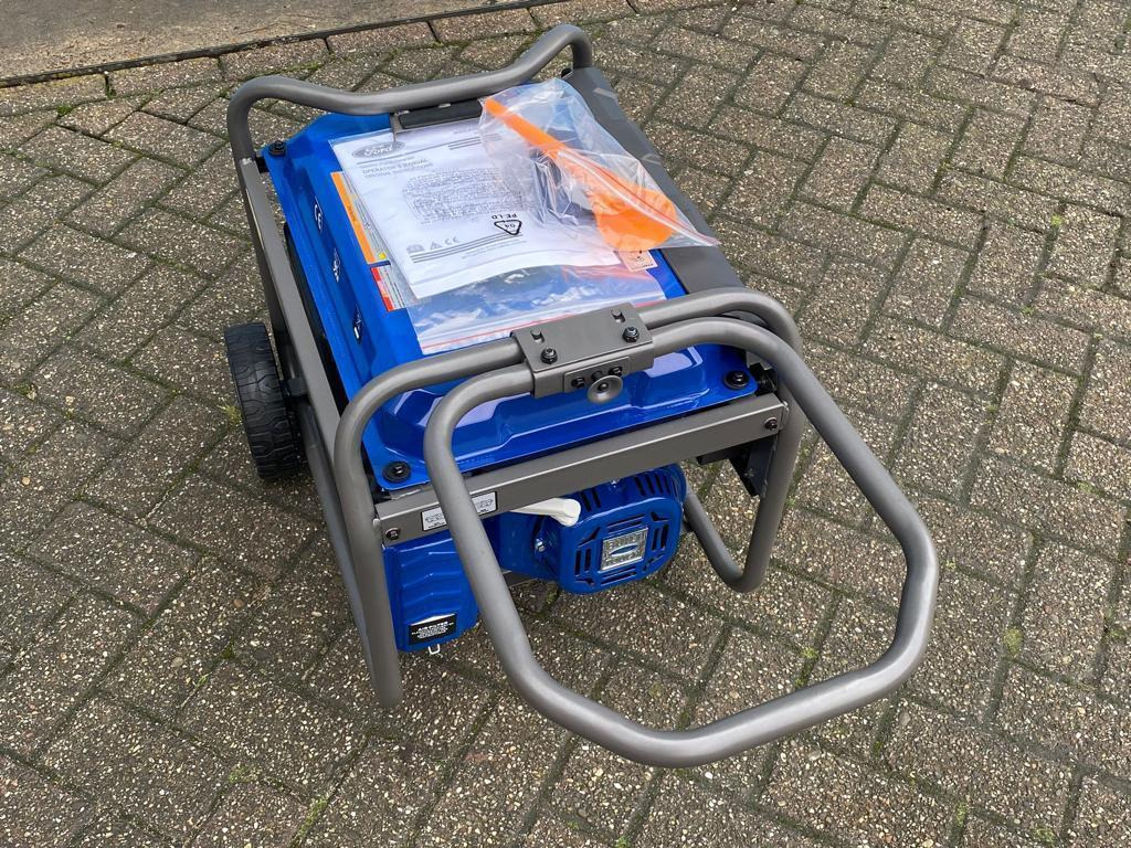 Ford FG4050 Benzine Generator - Generador industriale: foto 3 Ford FG4050 Benzine Generator - Generador industriale: foto 3