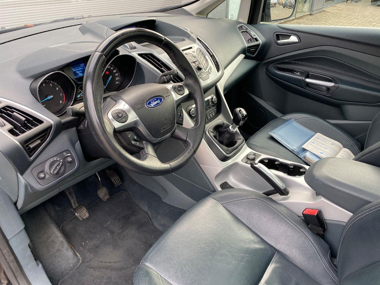 Ford Grand C-Max 1.6 EcoBoost Titanium 7p. | 2011 | 226.405 km | 26RTS9 | NAP: Logisch - Coche: foto 5 Ford Grand C-Max 1.6 EcoBoost Titanium 7p. | 2011 | 226.405 km | 26RTS9 | NAP: Logisch - Coche: foto 5