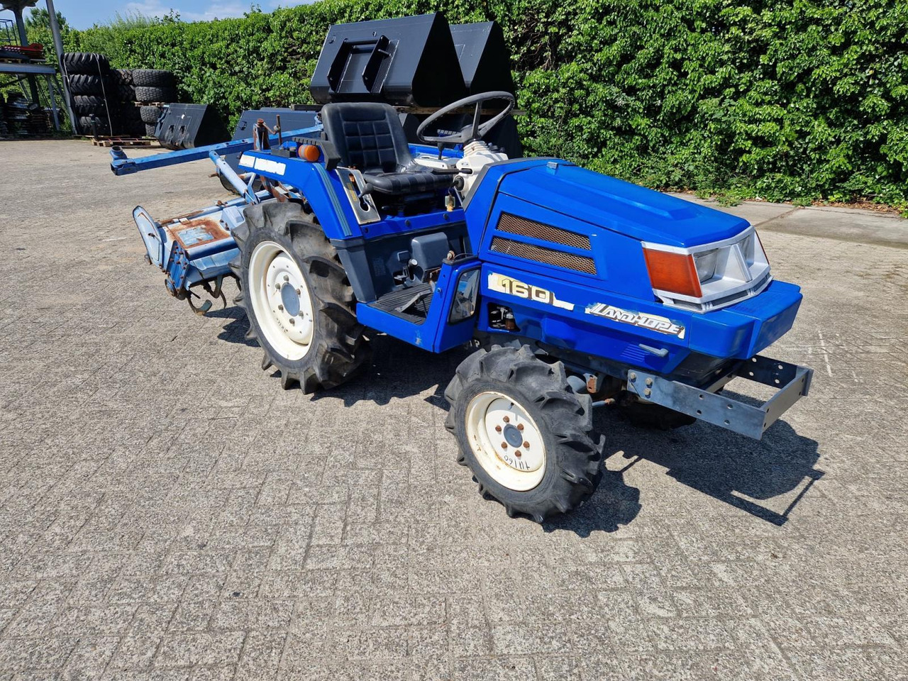 Iseki Landhope 160 Minitractor met Grondfrees - Tractor: foto 3 Iseki Landhope 160 Minitractor met Grondfrees - Tractor: foto 3