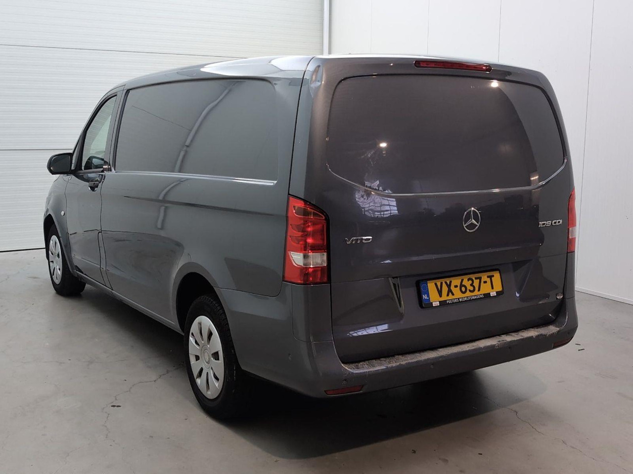 Mercedes-Benz Vito 109 CDI Lang | 2016 | 196.064 km | VX637T | NAP: Logisch - Furgón: foto 3 Mercedes-Benz Vito 109 CDI Lang | 2016 | 196.064 km | VX637T | NAP: Logisch - Furgón: foto 3