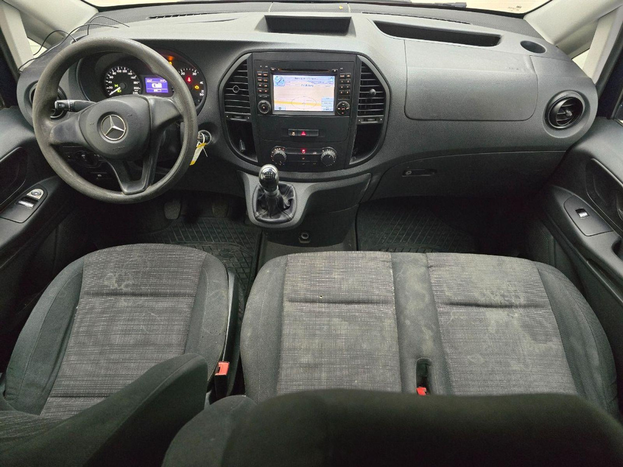 Mercedes-Benz Vito 114 CDI Extra Lang DC Comfort | 2016 | 241.956 km | VPJ89Z | NAP: Geen oordeel - Furgoneta combi: foto 5 Mercedes-Benz Vito 114 CDI Extra Lang DC Comfort | 2016 | 241.956 km | VPJ89Z | NAP: Geen oordeel - Furgoneta combi: foto 5