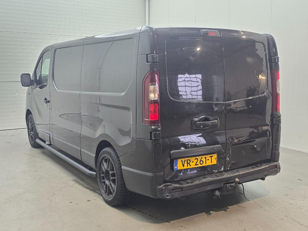 Renault Trafic 1.6 dCi T29 L2H2 Comfort Energy | 2015 | 305.750 km | VR261T | NAP: Logisch - Furgón: foto 3 Renault Trafic 1.6 dCi T29 L2H2 Comfort Energy | 2015 | 305.750 km | VR261T | NAP: Logisch - Furgón: foto 3