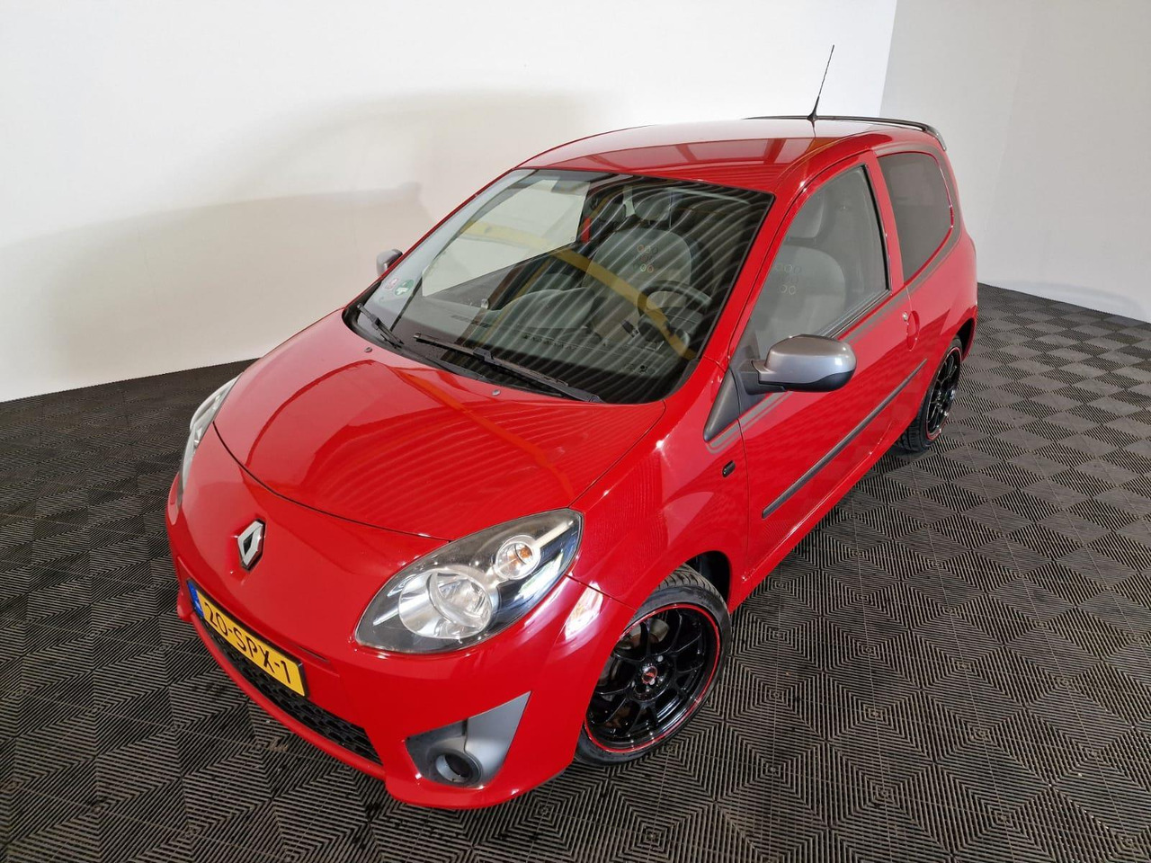 Renault Twingo 1.2-16V Collection 20-SPX-1 149.179 km - Coche: foto 1 Renault Twingo 1.2-16V Collection 20-SPX-1 149.179 km - Coche: foto 1