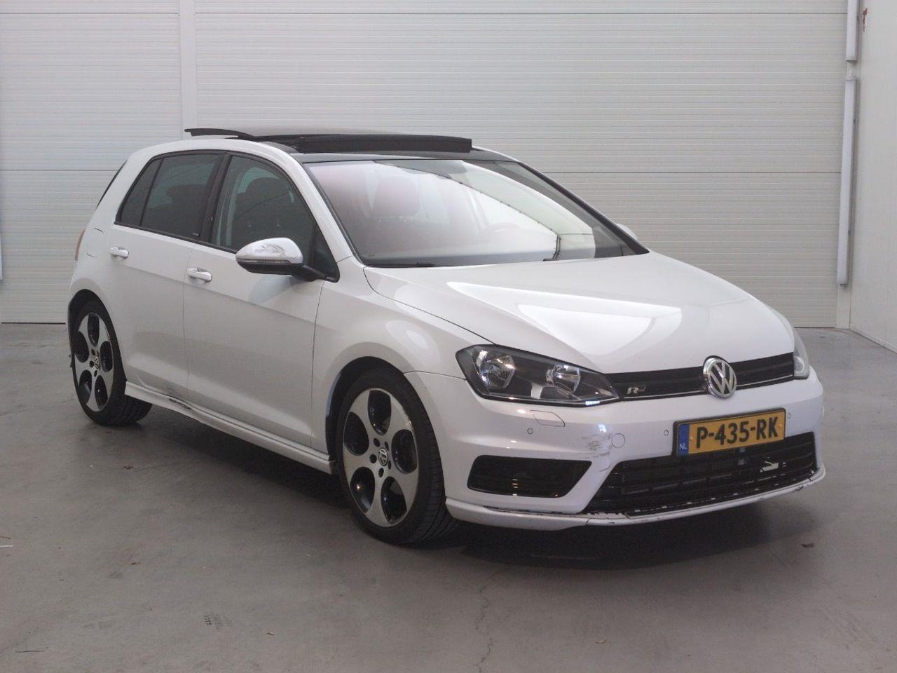 Volkswagen Golf 1.4 TSI Connected Series | 2017 | 114.917 km | Automaat | P435RK | NAP: Geen oordeel - Hatchback: foto 2 Volkswagen Golf 1.4 TSI Connected Series | 2017 | 114.917 km | Automaat | P435RK | NAP: Geen oordeel - Hatchback: foto 2