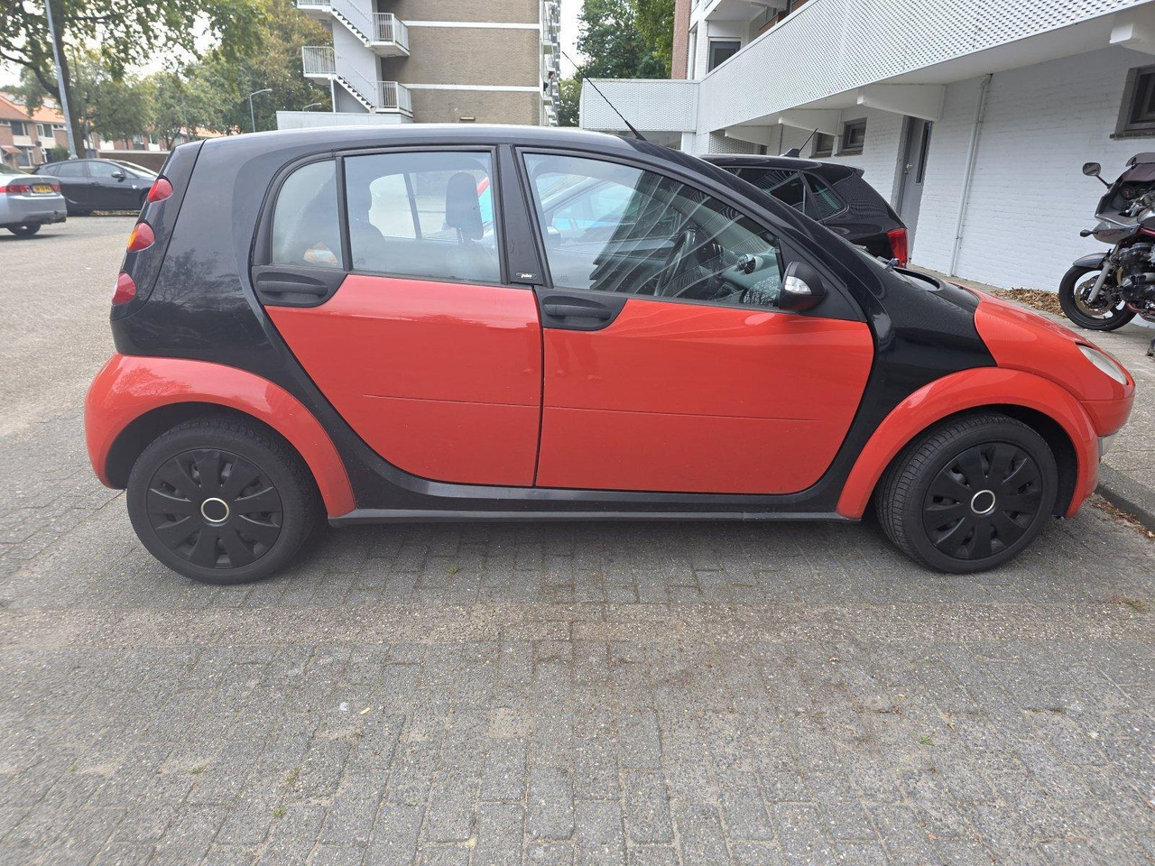 Smart | forfour | 1.1 pulse | 2006 | 234.985 km | 50TDBF | Logisch - Hatchback: foto 2 Smart | forfour | 1.1 pulse | 2006 | 234.985 km | 50TDBF | Logisch - Hatchback: foto 2