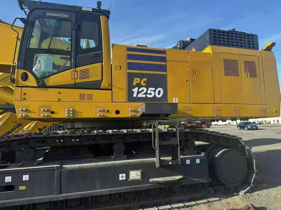 KOMATSU PC1250-11R - Excavadora de cadenas: foto 2 KOMATSU PC1250-11R - Excavadora de cadenas: foto 2