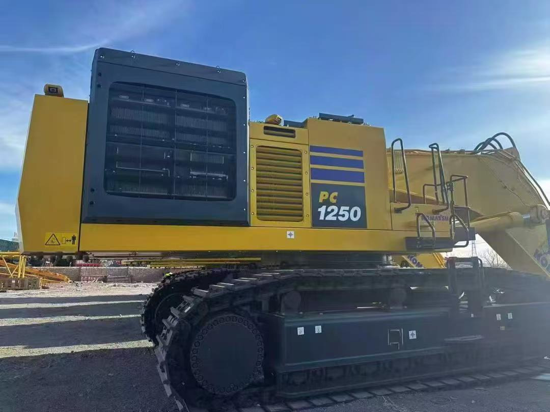 KOMATSU PC1250-11R - Excavadora de cadenas: foto 1 KOMATSU PC1250-11R - Excavadora de cadenas: foto 1