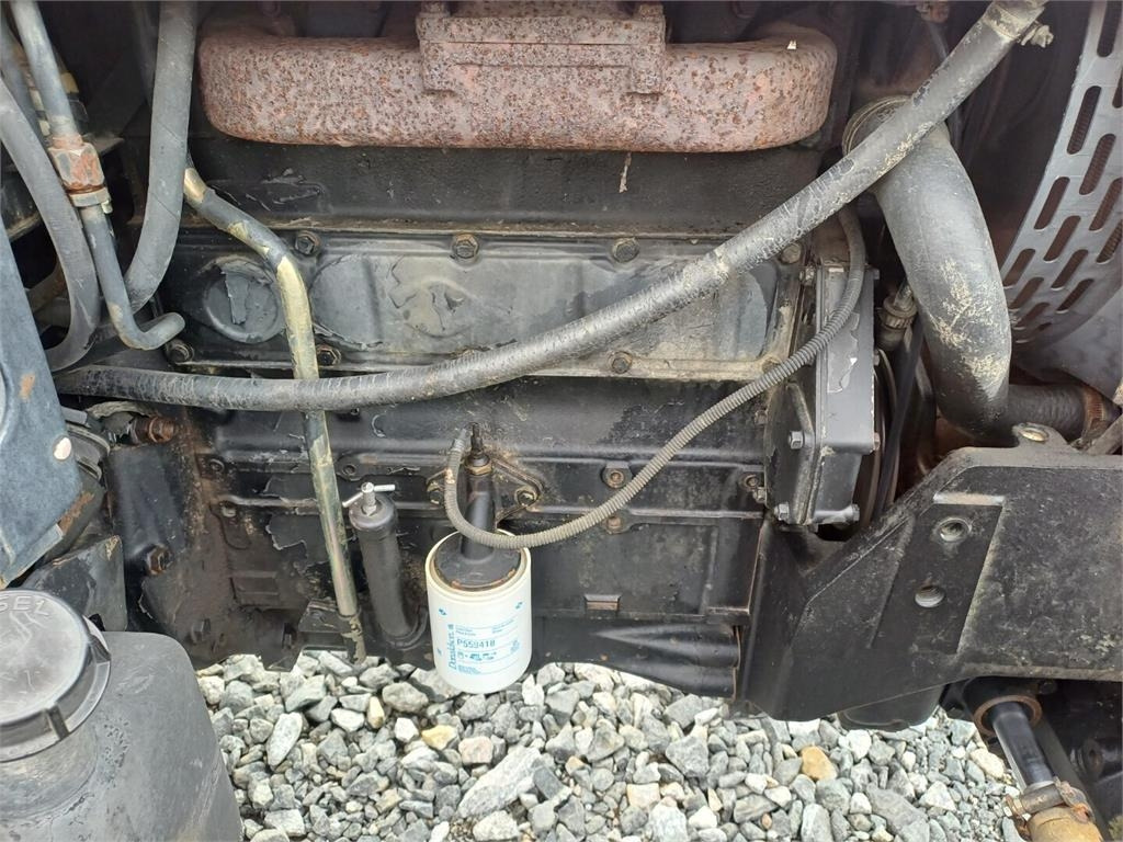 Tractor Case IH 685XL Hyvät renkaat.: foto 11