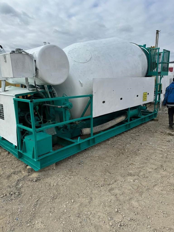 Cifa Concrete Mixer with own engine - Cuba hormigonera: foto 1 Cifa Concrete Mixer with own engine - Cuba hormigonera: foto 1