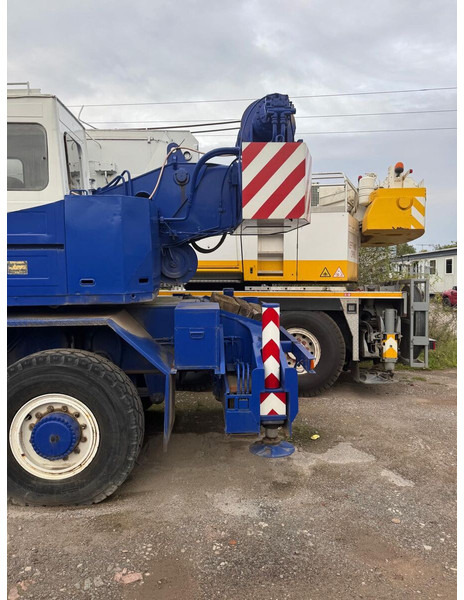 Tadano AR 300E - Grúa para camión: foto 2 Tadano AR 300E - Grúa para camión: foto 2