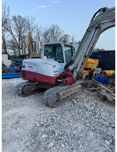 Takeuchi TB 290 - Excavadora de cadenas: foto 1 Takeuchi TB 290 - Excavadora de cadenas: foto 1