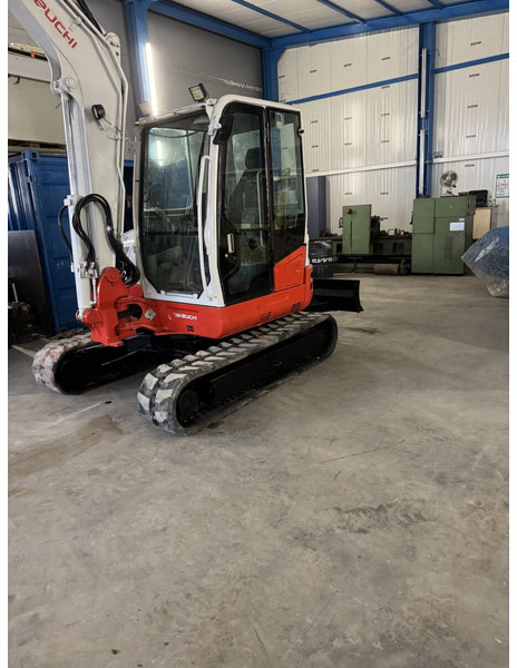 Takeuchi TB260 - Miniexcavadora: foto 5 Takeuchi TB260 - Miniexcavadora: foto 5