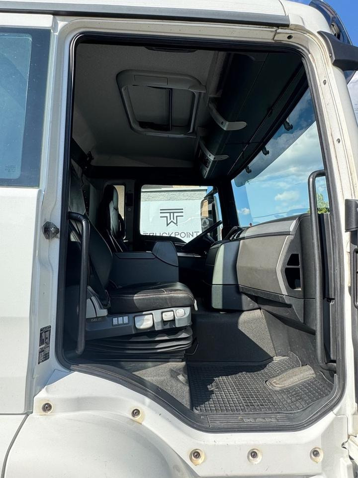 MAN TGS 26.480/Lenk-Lift/Kamera/AHK/Staplerhalterung - Camión caja cerrada: foto 5 MAN TGS 26.480/Lenk-Lift/Kamera/AHK/Staplerhalterung - Camión caja cerrada: foto 5
