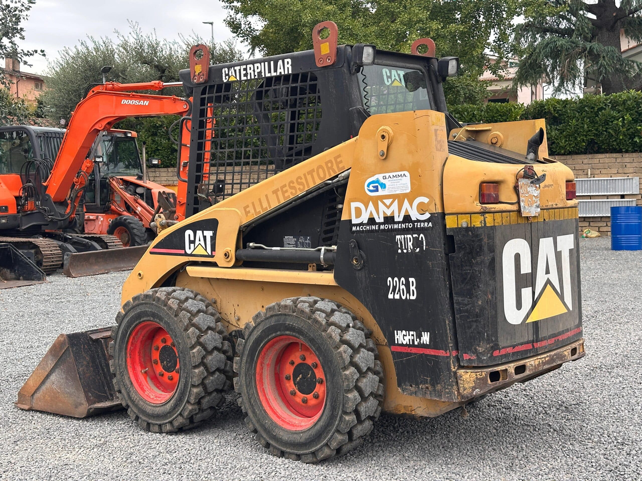 FIAT HITACHI 226BHF - Minicargadora: foto 5 FIAT HITACHI 226BHF - Minicargadora: foto 5