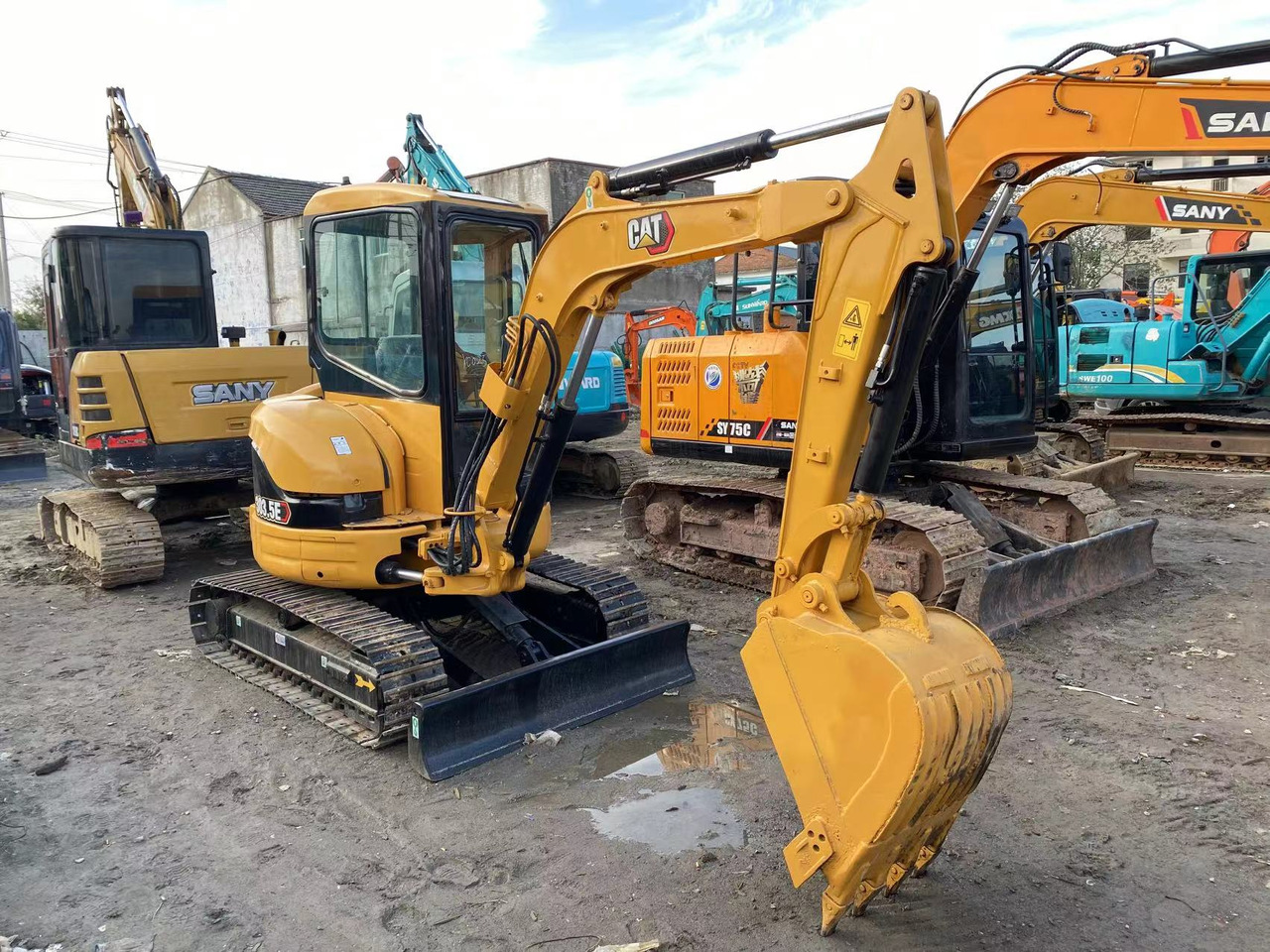 CATERPILLAR 303.5E2 - Miniexcavadora: foto 4 CATERPILLAR 303.5E2 - Miniexcavadora: foto 4
