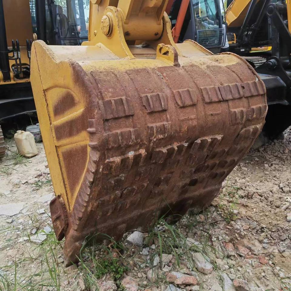 Leasing de CATERPILLAR 325D2 CATERPILLAR 325D2: foto 6