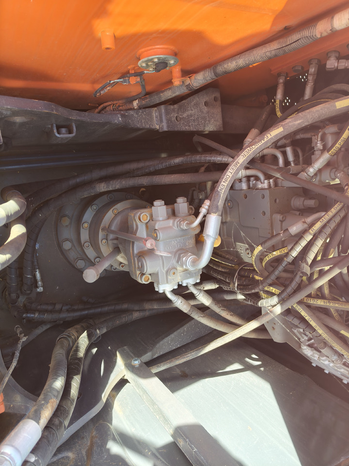 Excavadora de cadenas HITACHI ZX130H-5A: foto 11 Excavadora de cadenas HITACHI ZX130H-5A: foto 11