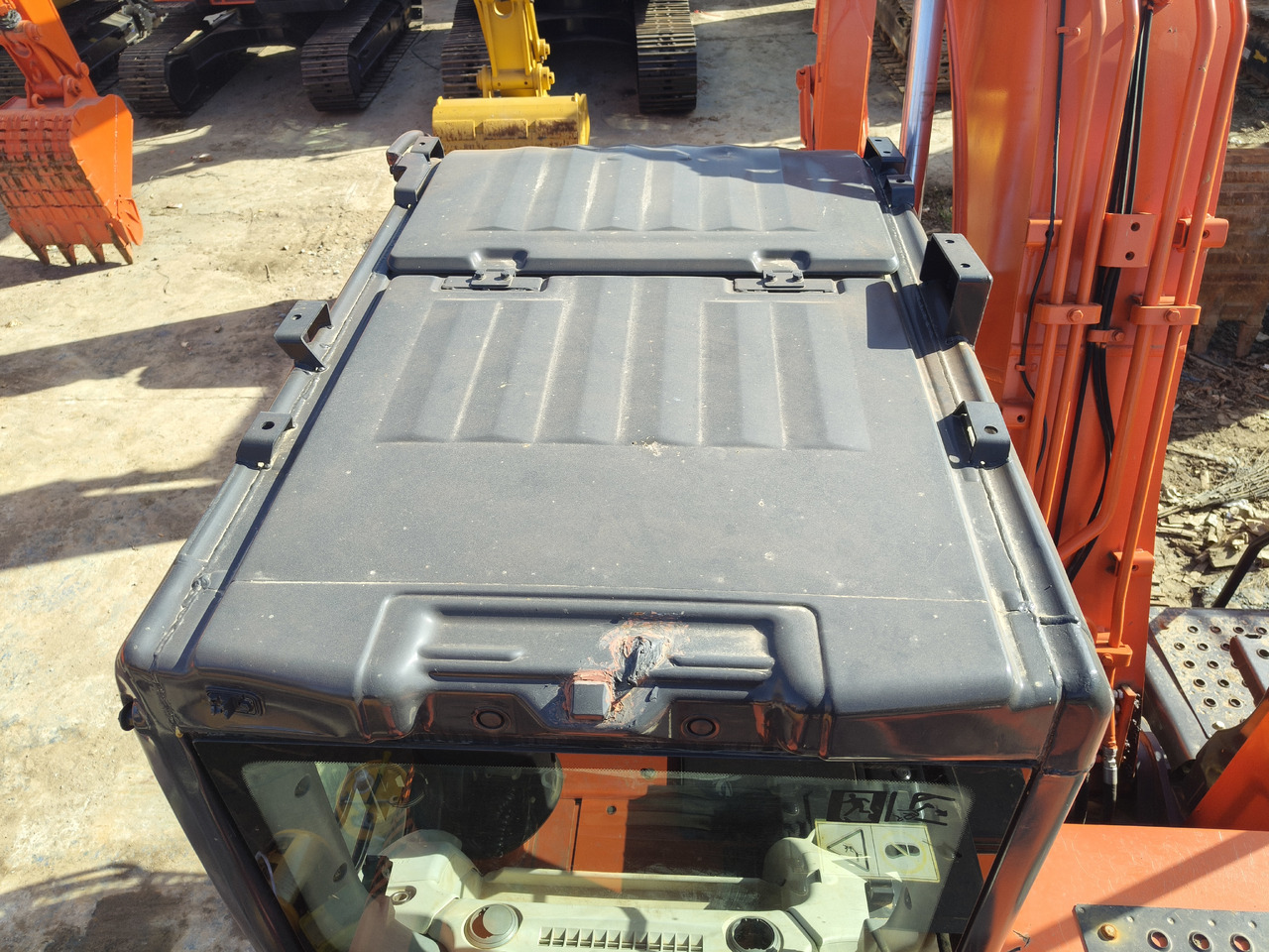 HITACHI ZX130H-5A - Excavadora de cadenas: foto 5 HITACHI ZX130H-5A - Excavadora de cadenas: foto 5