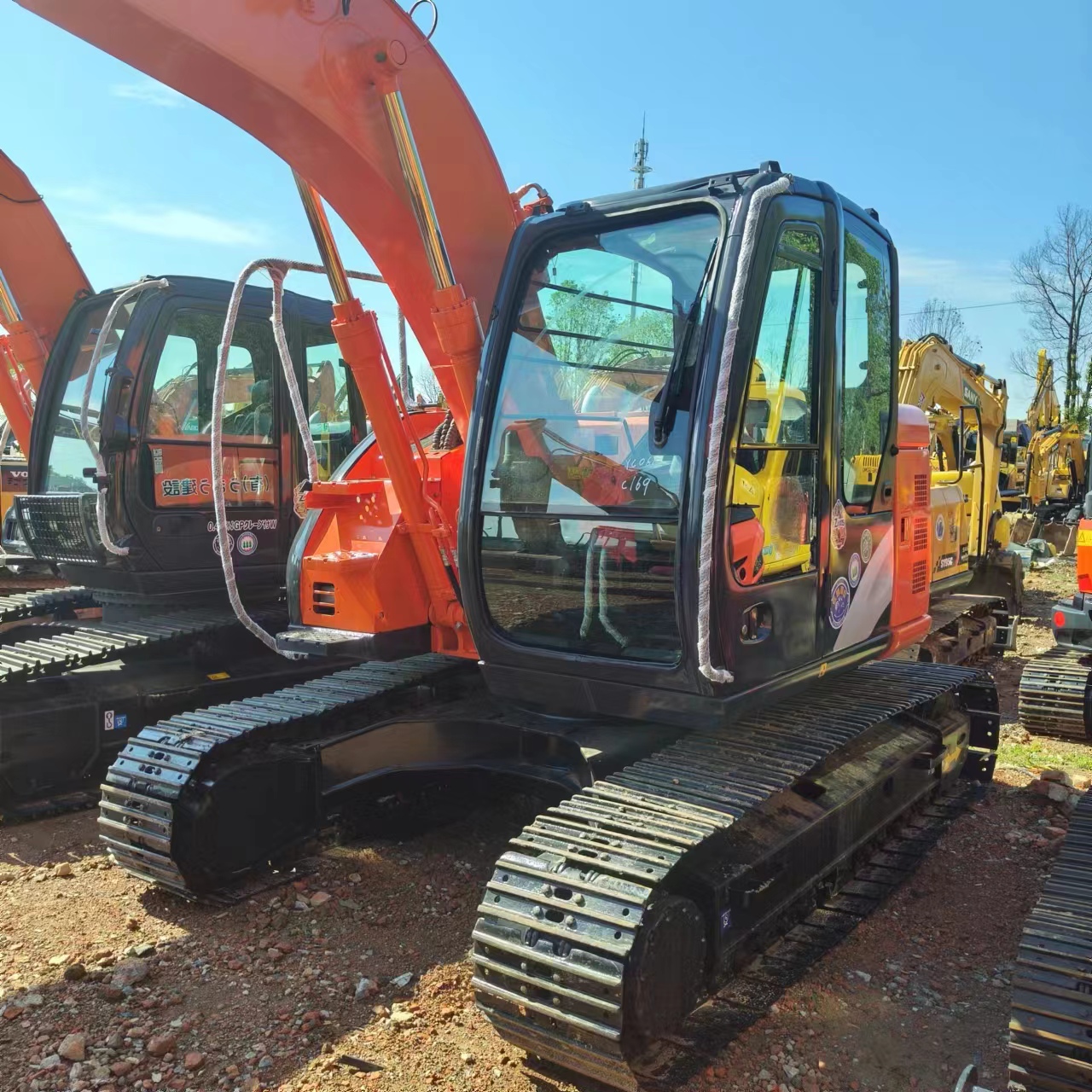 HITACHI ZX135 - Excavadora de cadenas: foto 3 HITACHI ZX135 - Excavadora de cadenas: foto 3