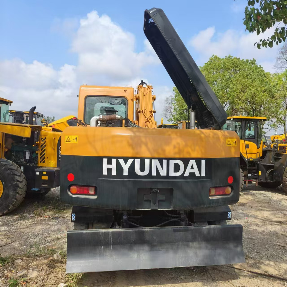 Hyundai R150LC-9 - Excavadora de ruedas: foto 5 Hyundai R150LC-9 - Excavadora de ruedas: foto 5
