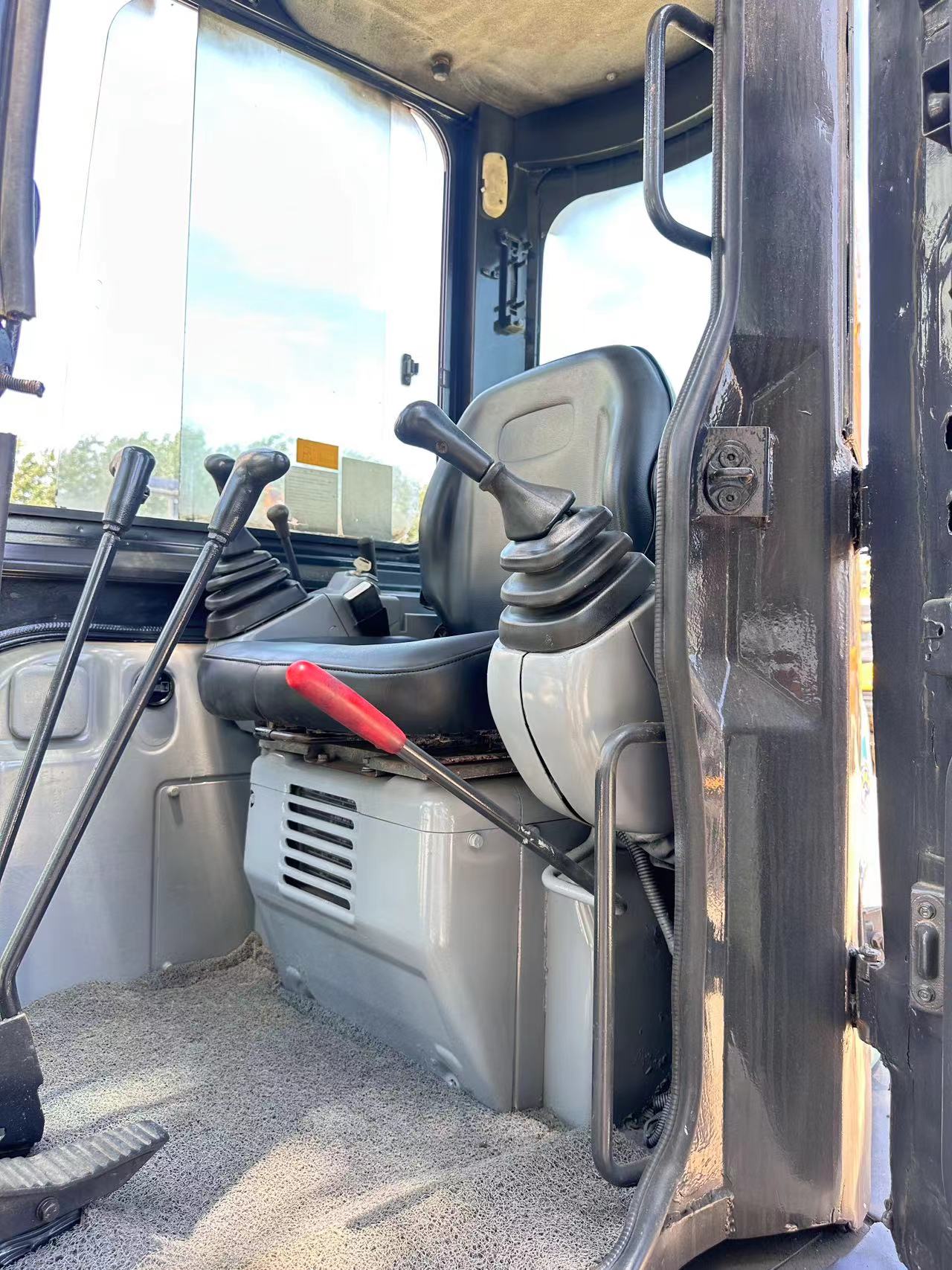 Miniexcavadora KOBELCO SK55: foto 7 Miniexcavadora KOBELCO SK55: foto 7