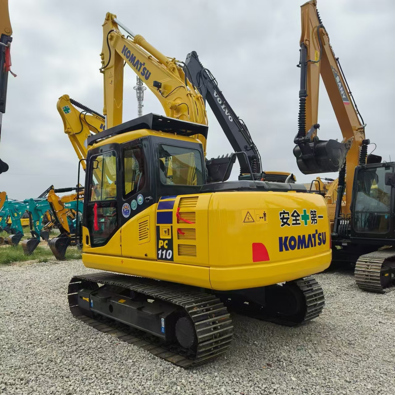 KOMATSU PC110 - Excavadora de cadenas: foto 2 KOMATSU PC110 - Excavadora de cadenas: foto 2