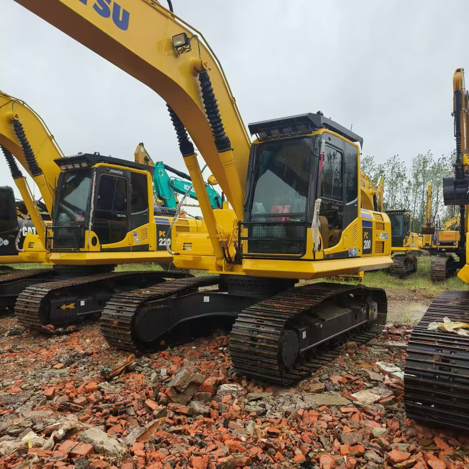 KOMATSU PC200 - Excavadora de cadenas: foto 2 KOMATSU PC200 - Excavadora de cadenas: foto 2