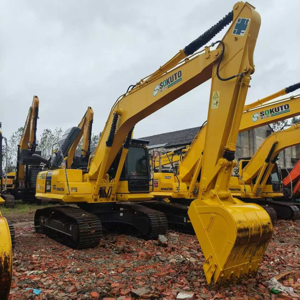 KOMATSU PC200 - Excavadora de cadenas: foto 1 KOMATSU PC200 - Excavadora de cadenas: foto 1