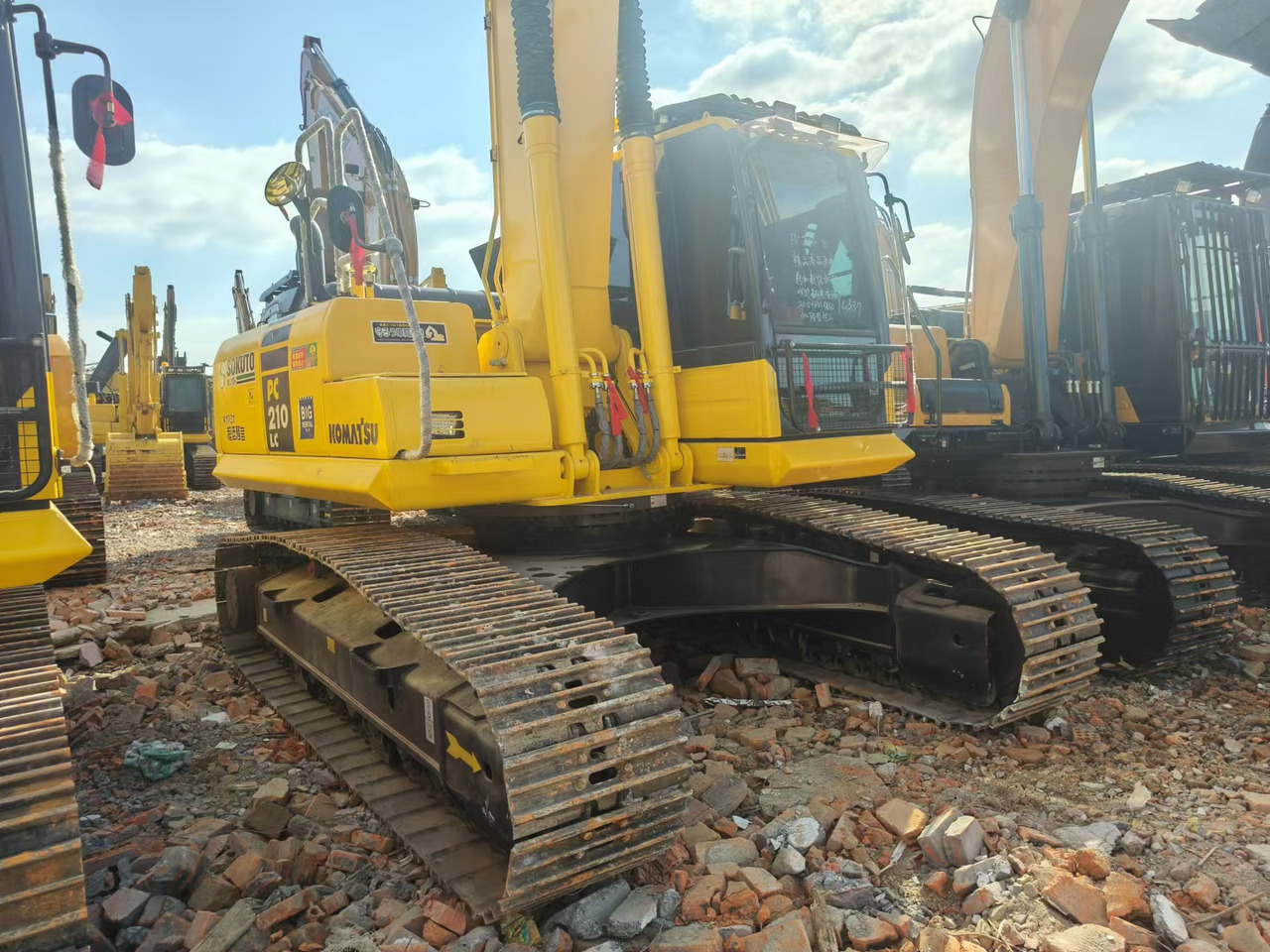 KOMATSU PC210LC-8 - Excavadora de cadenas: foto 5 KOMATSU PC210LC-8 - Excavadora de cadenas: foto 5