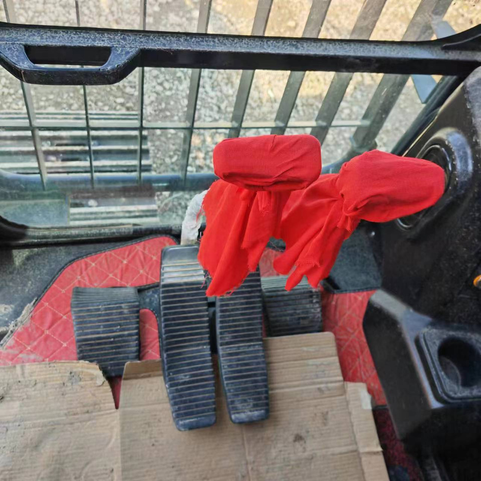 SANY SY365H - Excavadora de cadenas: foto 4 SANY SY365H - Excavadora de cadenas: foto 4