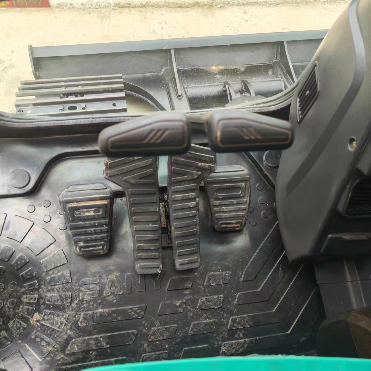 Miniexcavadora SANY SY75C: foto 8