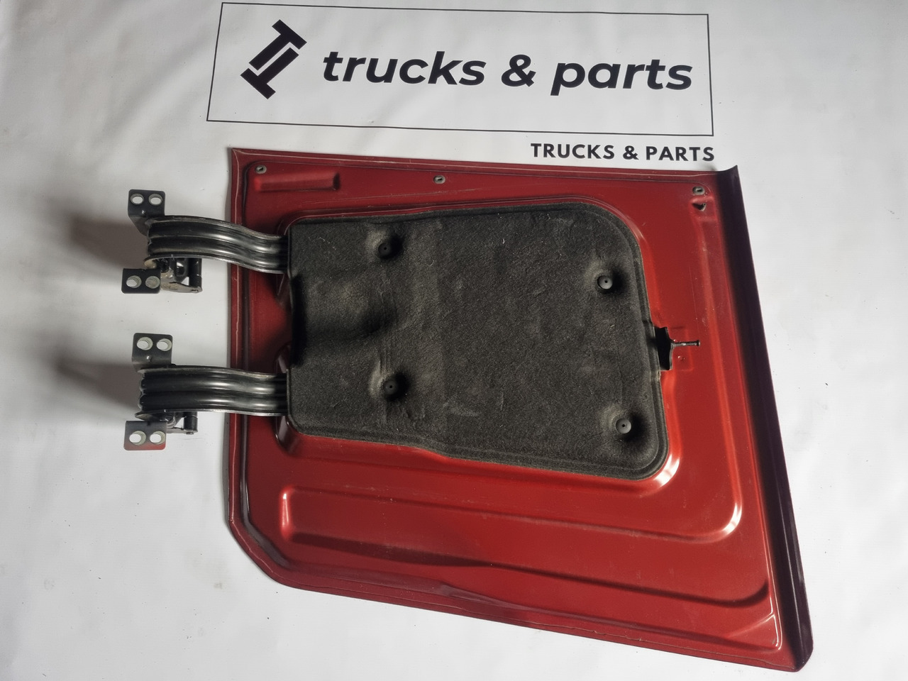 FORD KLAPA SCHOWKA DRZWICZKI LEWE KOMPLETNE FORD F-MAX Ford F-MAX Ford F-MAX - Carrocería y exterior para Camión: foto 4 FORD KLAPA SCHOWKA DRZWICZKI LEWE KOMPLETNE FORD F-MAX Ford F-MAX Ford F-MAX - Carrocería y exterior para Camión: foto 4