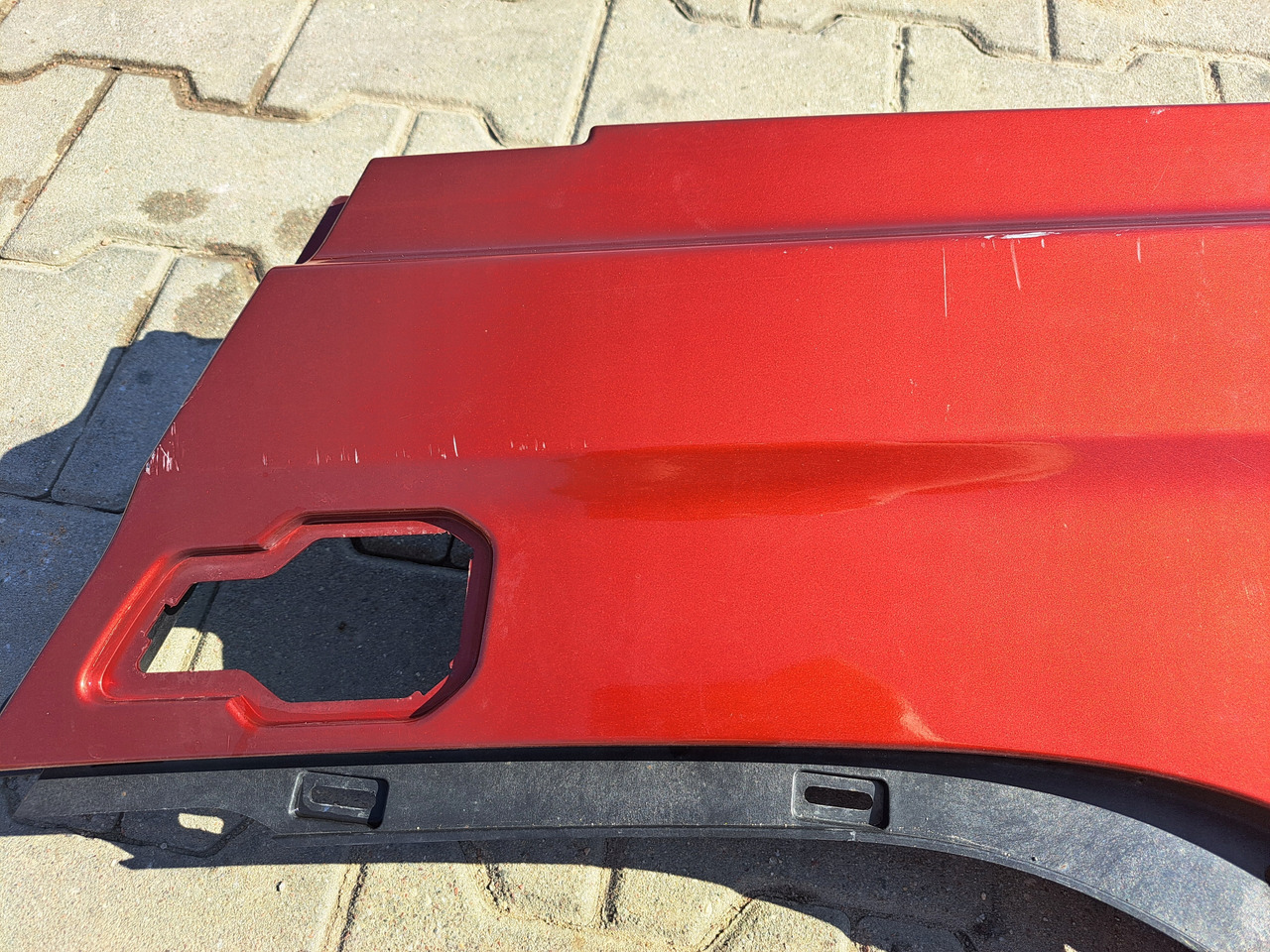 FORD PRZEDŁUŻENIE STOPNICY LEWE ORYGINAŁ FORD F-MAX EURO 6 - Carrocería y exterior para Camión: foto 2 FORD PRZEDŁUŻENIE STOPNICY LEWE ORYGINAŁ FORD F-MAX EURO 6 - Carrocería y exterior para Camión: foto 2