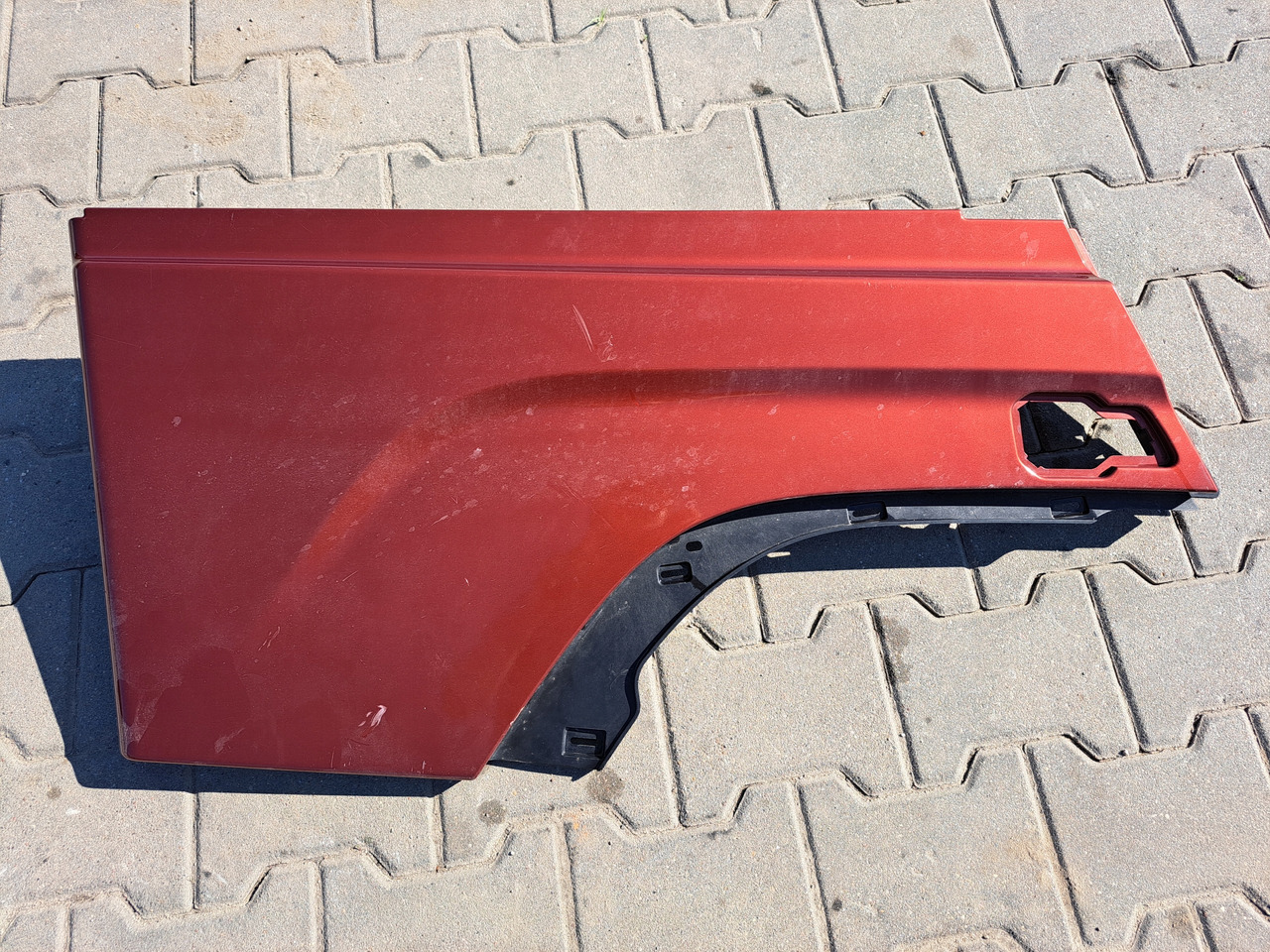 FORD PRZEDŁUŻENIE STOPNICY PRAWE ORYGINAŁ FORD F-MAX EURO 6 - Carrocería y exterior para Camión: foto 1 FORD PRZEDŁUŻENIE STOPNICY PRAWE ORYGINAŁ FORD F-MAX EURO 6 - Carrocería y exterior para Camión: foto 1