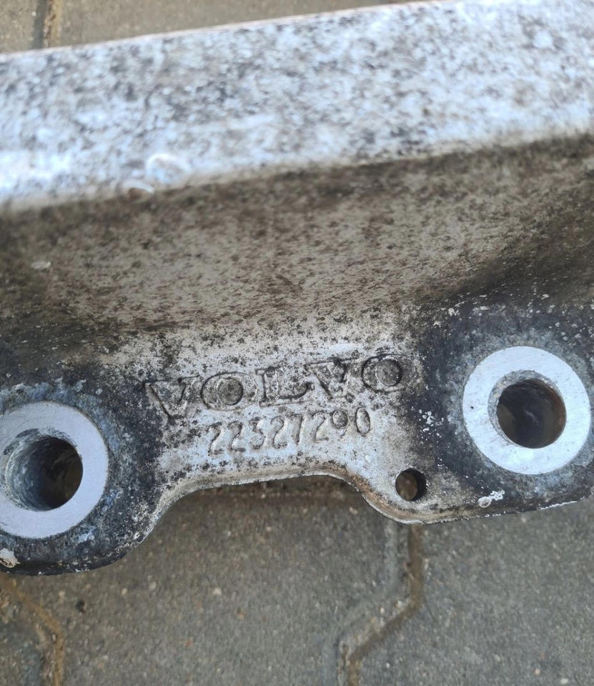 MOCOWANIE PRAWE LUB LEWE PODUSZEK ŁAPA KOŁYSKA DELFIN VOLVO FH 4 FH 5 22327290 - Suspensión: foto 5 MOCOWANIE PRAWE LUB LEWE PODUSZEK ŁAPA KOŁYSKA DELFIN VOLVO FH 4 FH 5 22327290 - Suspensión: foto 5