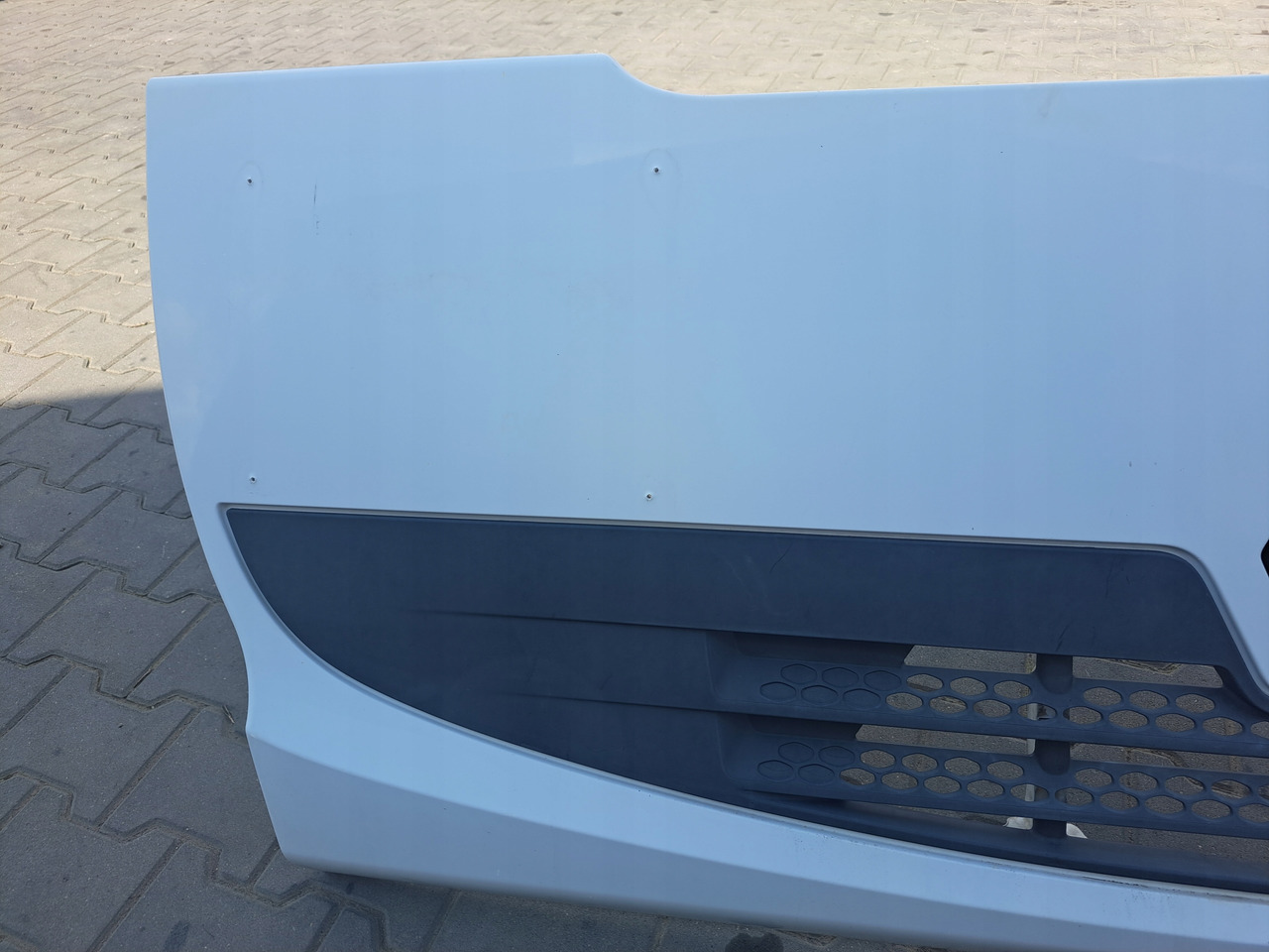 RENAULT MASKA ATRAPA RENAULT PREMIUM LANDER KERAX DXI ORYGINAŁ - Capota para Camión: foto 4 RENAULT MASKA ATRAPA RENAULT PREMIUM LANDER KERAX DXI ORYGINAŁ - Capota para Camión: foto 4